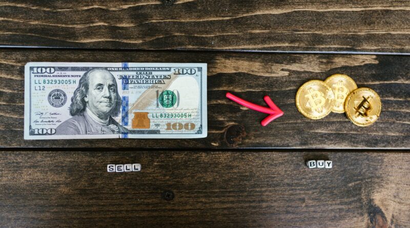 Strategy aprueba vender bitcoin para pagar dividendos y recomprar acciones: ¿señal de alarma o movimiento estratégico?