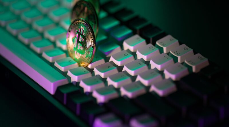 Bancos y cripto: Rusia prepara infraestructura de trading, Corea del Norte arresta hackers y la UE amplía sanciones contra HTX